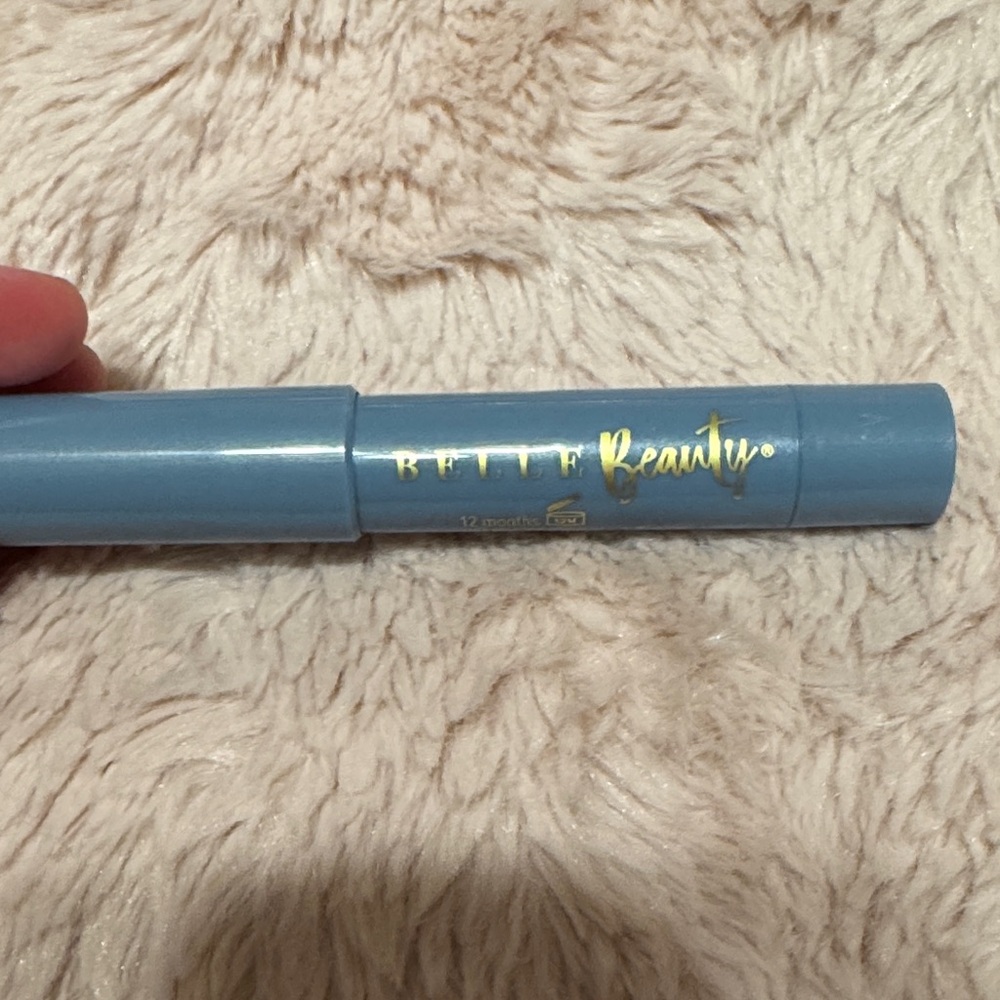 Belle Beauty Shadow Stick - Sky Blue‎
